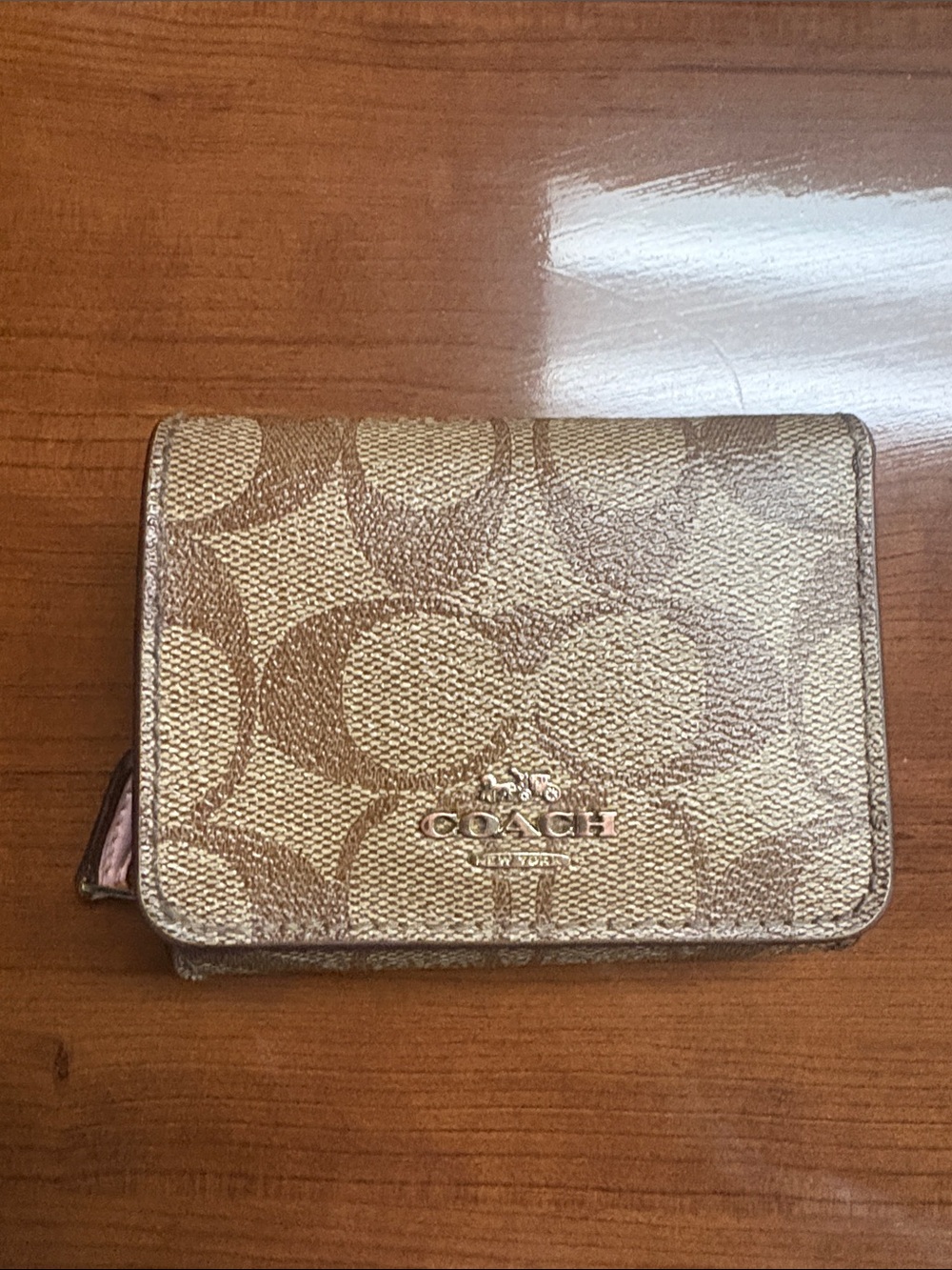 Coach Signature Card Holder in Tan and Brown
